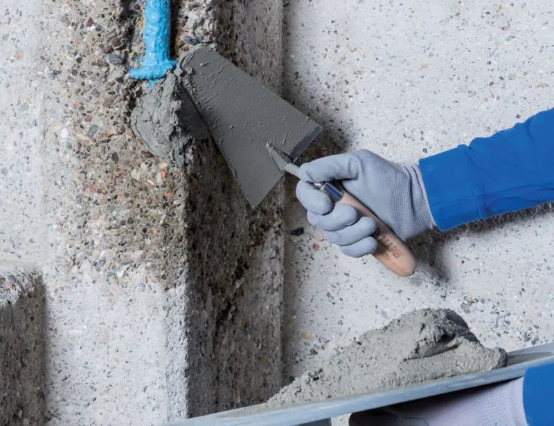 Produits cimentaires pour la réparation du béton